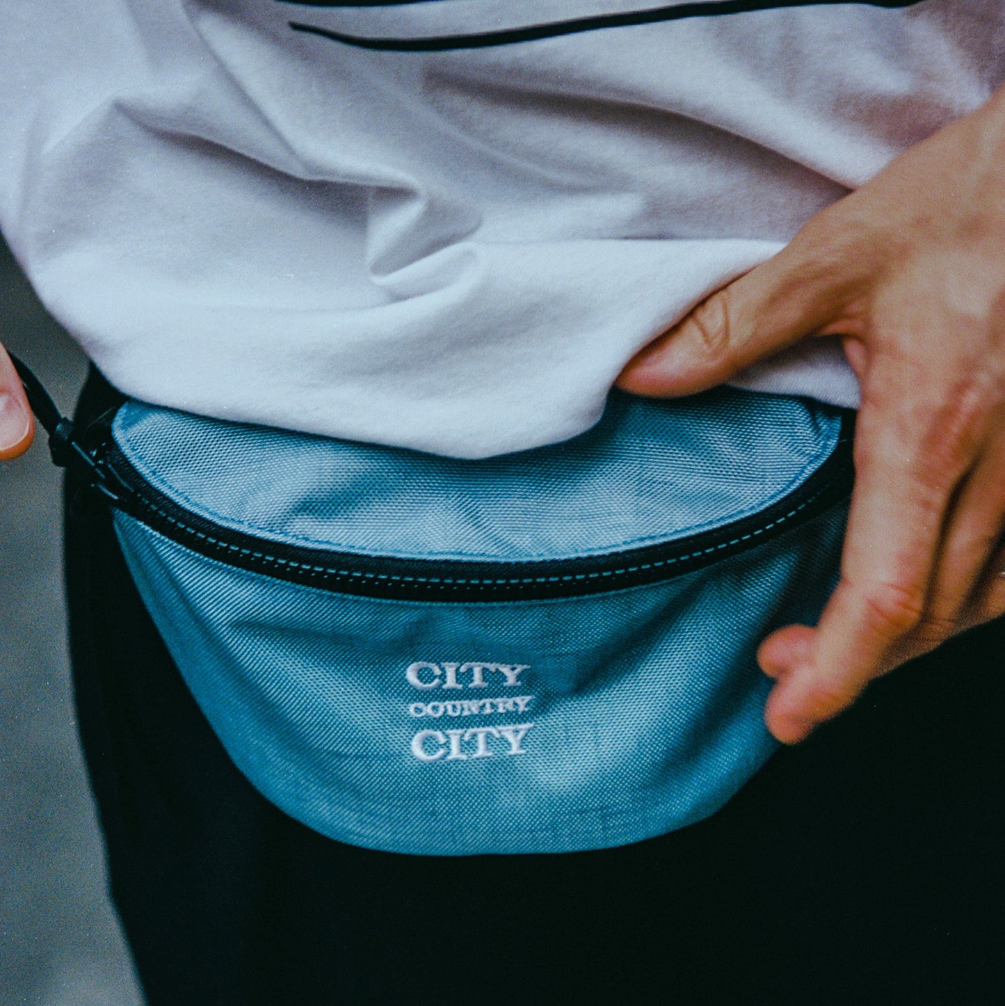 EVERYDAY WAIST POUCH NYLON OXFORD  for CITY COUNTRY CITY