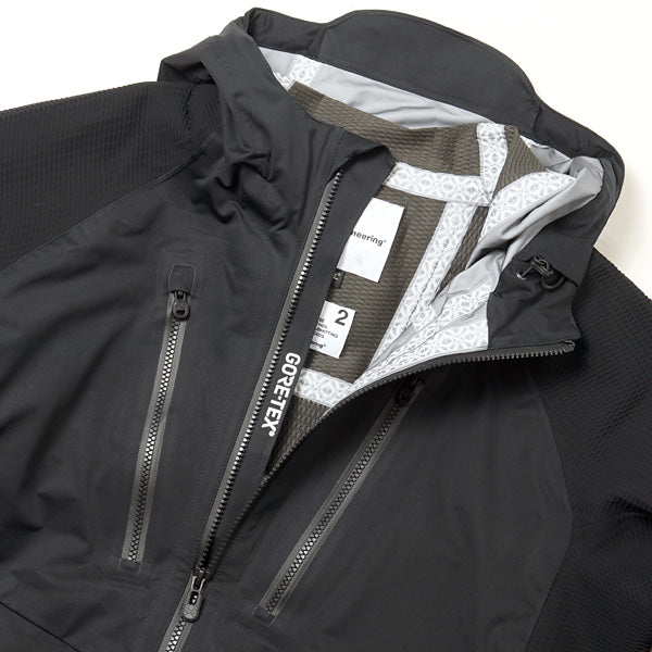 GORE-TEX CONTRASTED MOUNTAIN PARKA