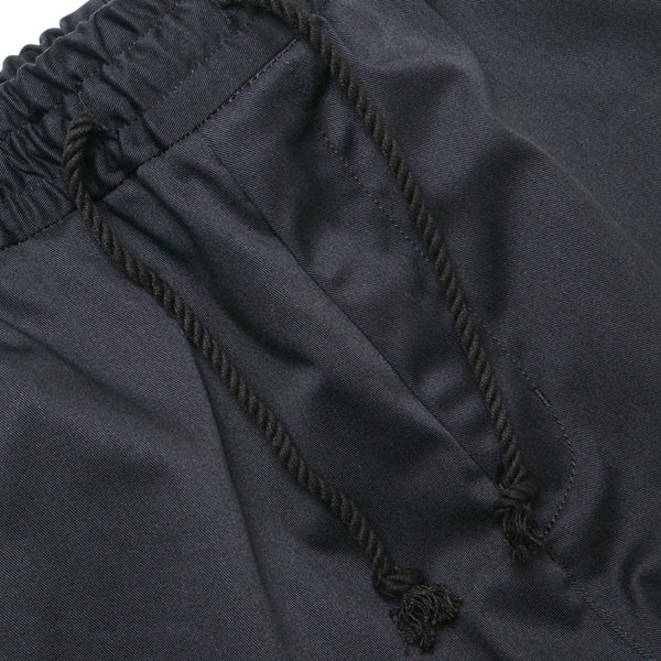 TWILL STRETCHED DARTED PANTS