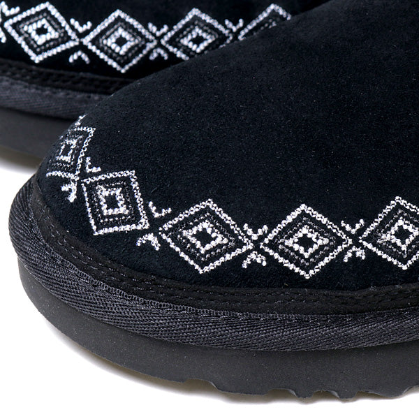 WM × UGG EMBROIDERED FRONT GORE BOOTS
