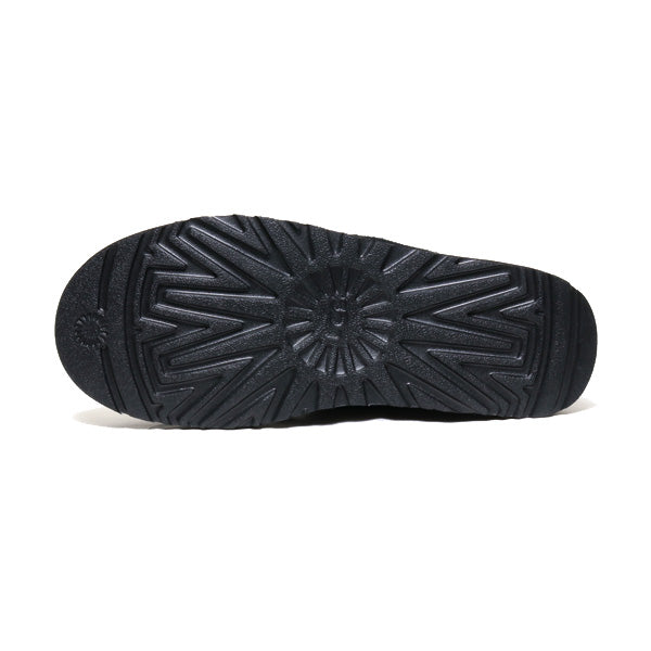 WM × UGG EMBROIDERED FRONT GORE BOOTS