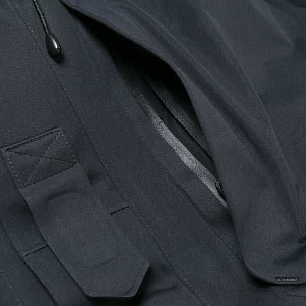 GORE-TEX DOWN JACKET