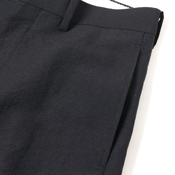 STRAIGHT SILHOUETTE SLACKS
