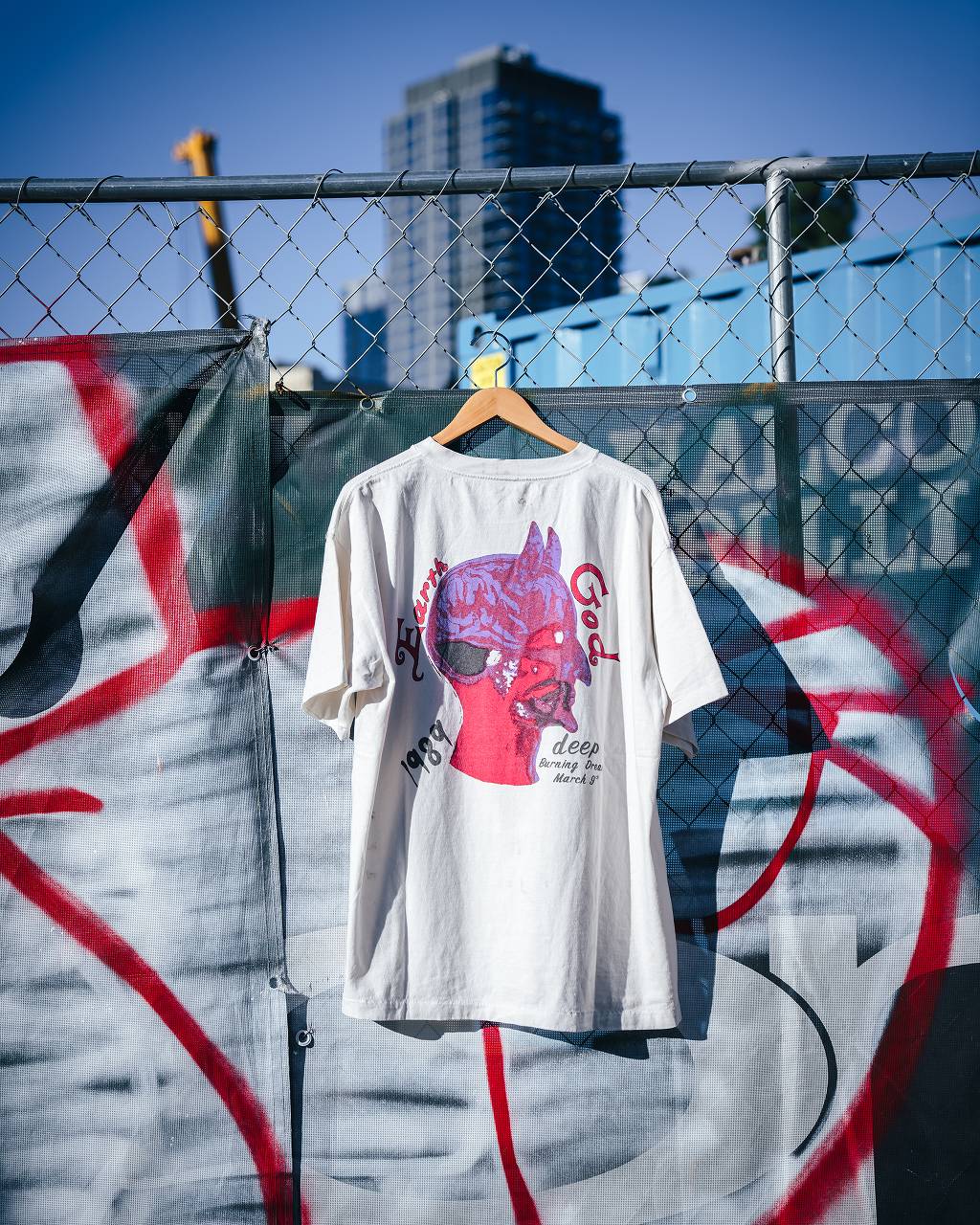 SS TEE/SPACE GOD/WHITE