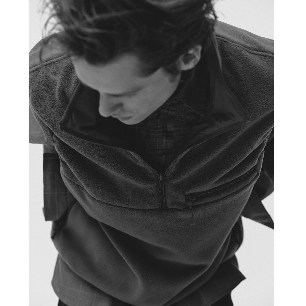 TECH REVERSIBLE PULLOVER PUFF VEST