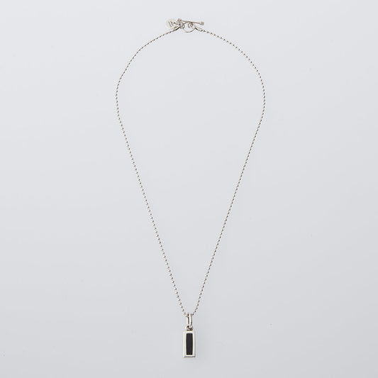 Rectangle necklace with onyx