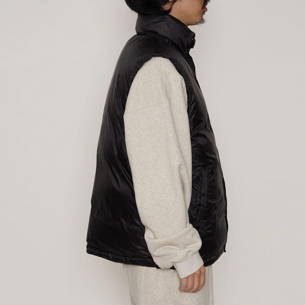 REVERSIBLE PACKABLE DOWN VEST