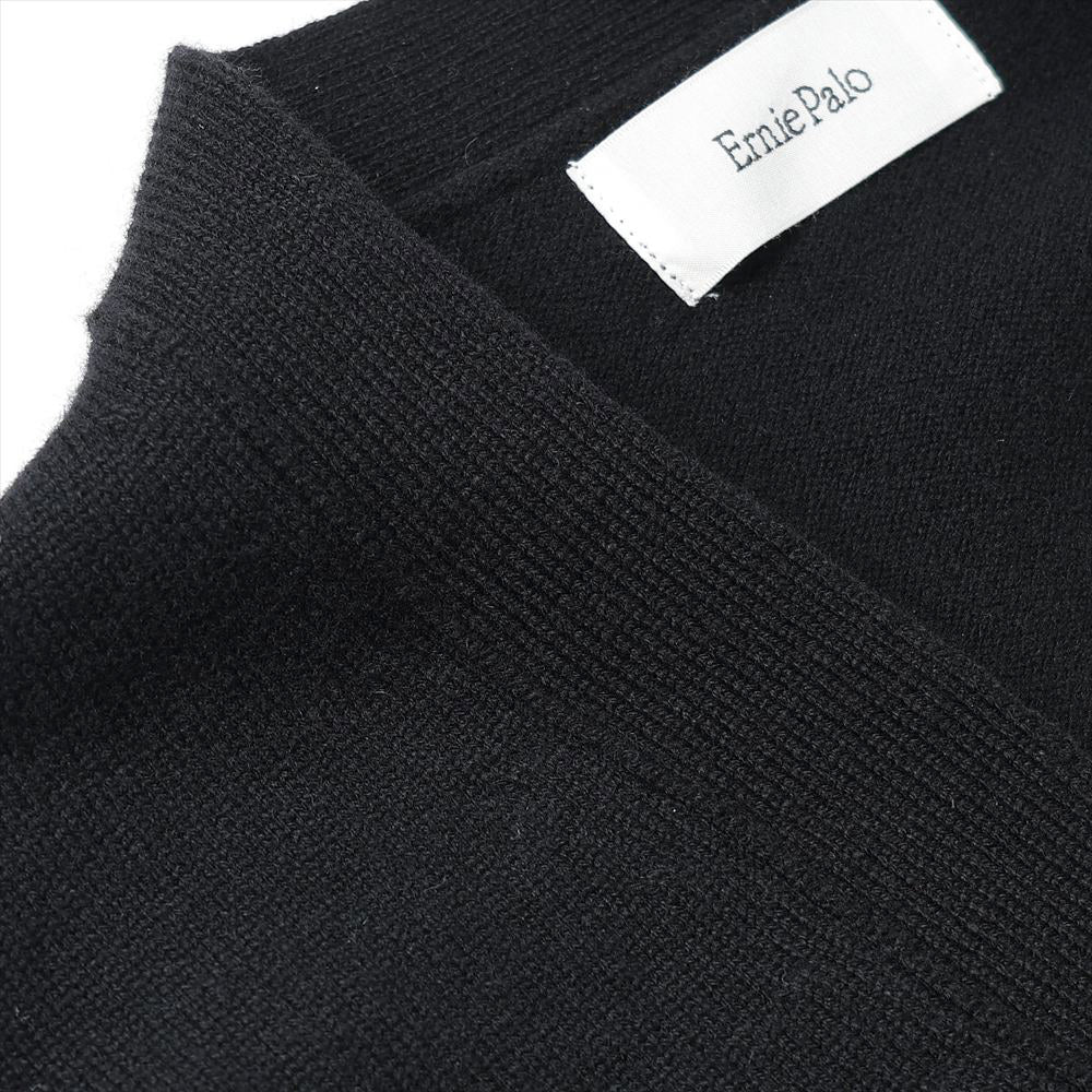 V-neck Pullover Knit
