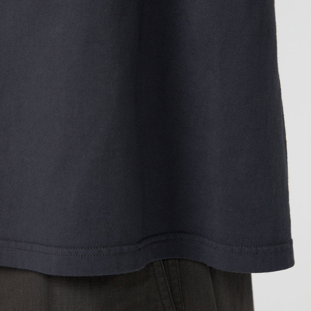 7oz Field Long Sleeve Pocket Tee