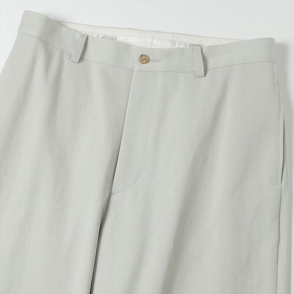 Type.3 Chino Trousers