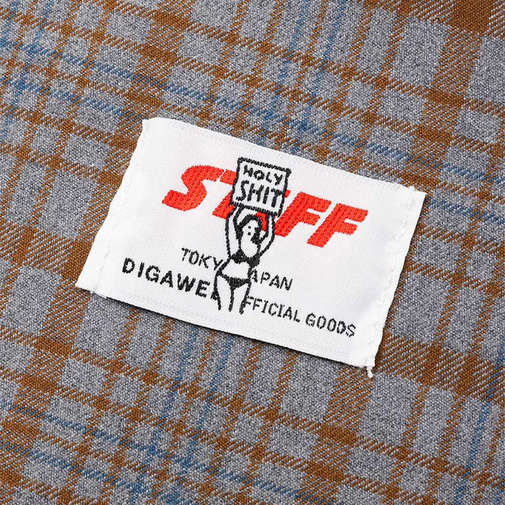 Pouch ①