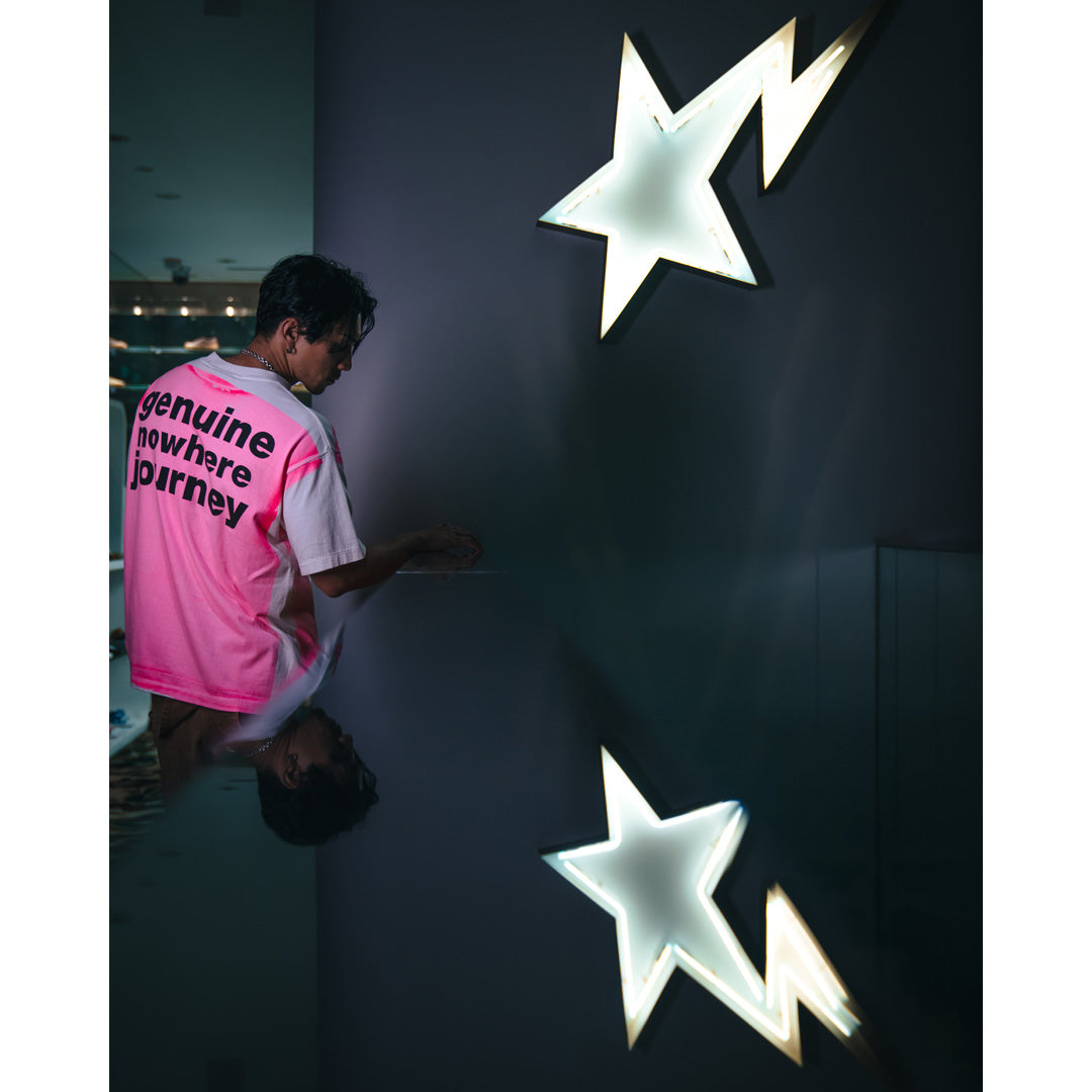 SAINT Mxxxxxx × A BATHING APE® SS TEE HANDPRINT WHITE×PINK