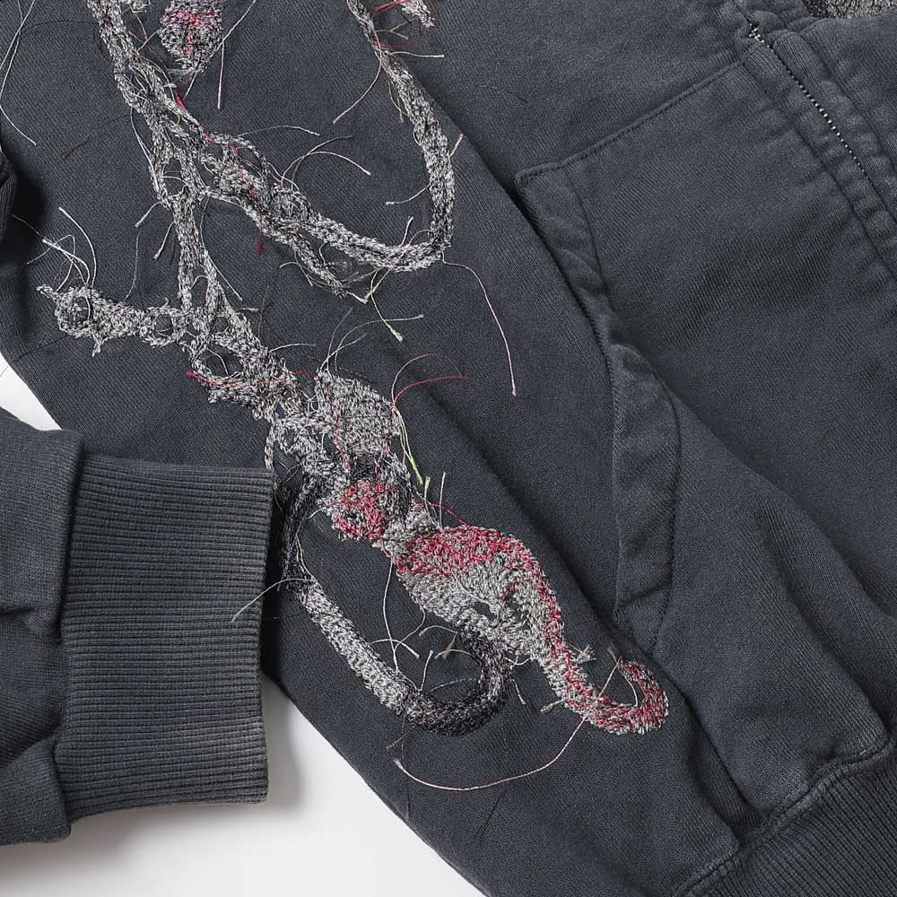 EMBROIDERED CHAIN ZIP-UP HOODIE