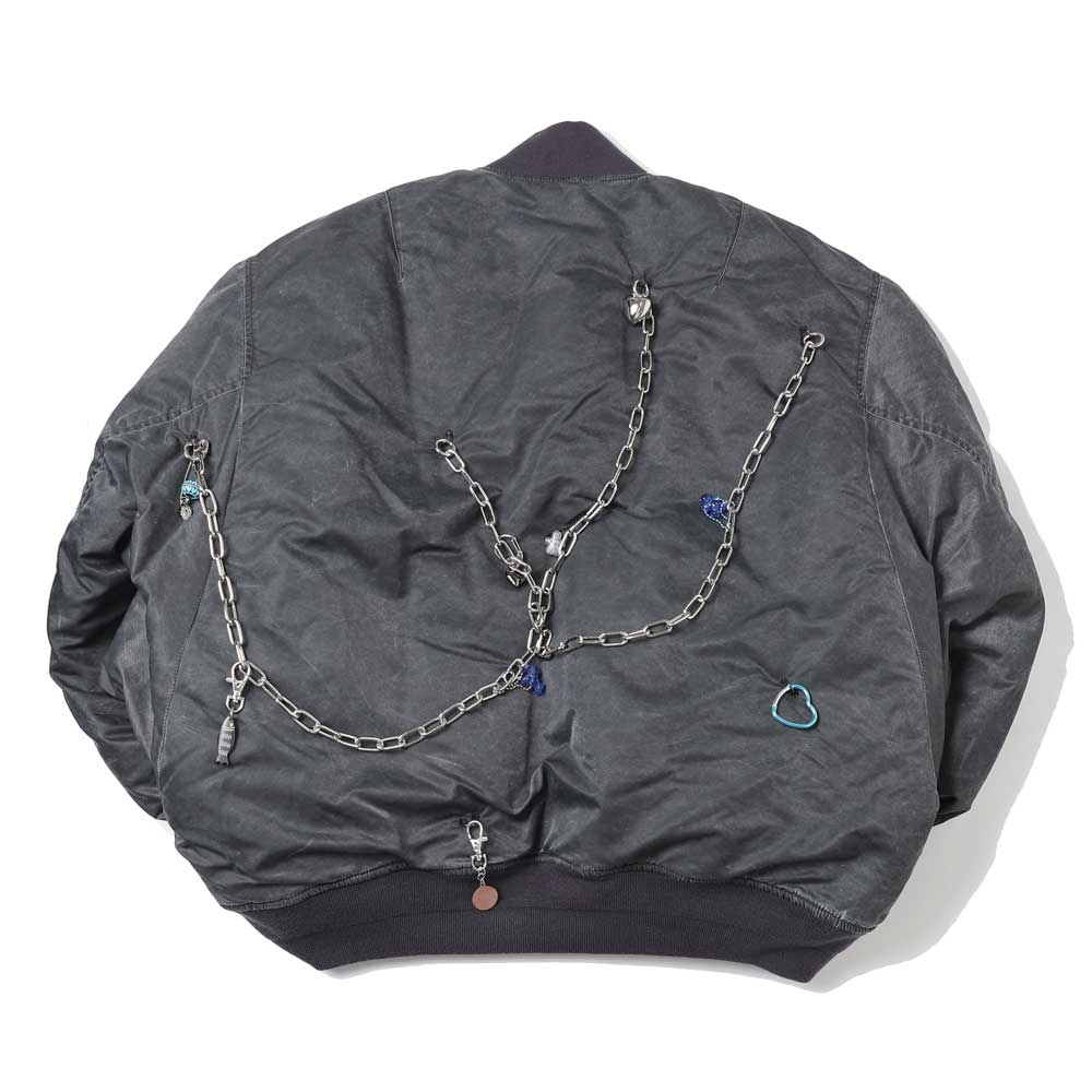 KEY CHAIN DECORATED BOMBER JACKET