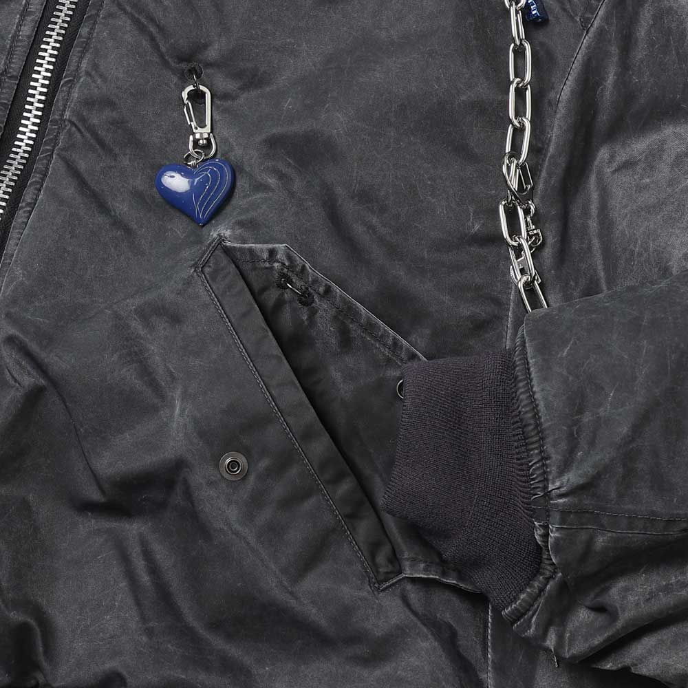 KEY CHAIN DECORATED BOMBER JACKET