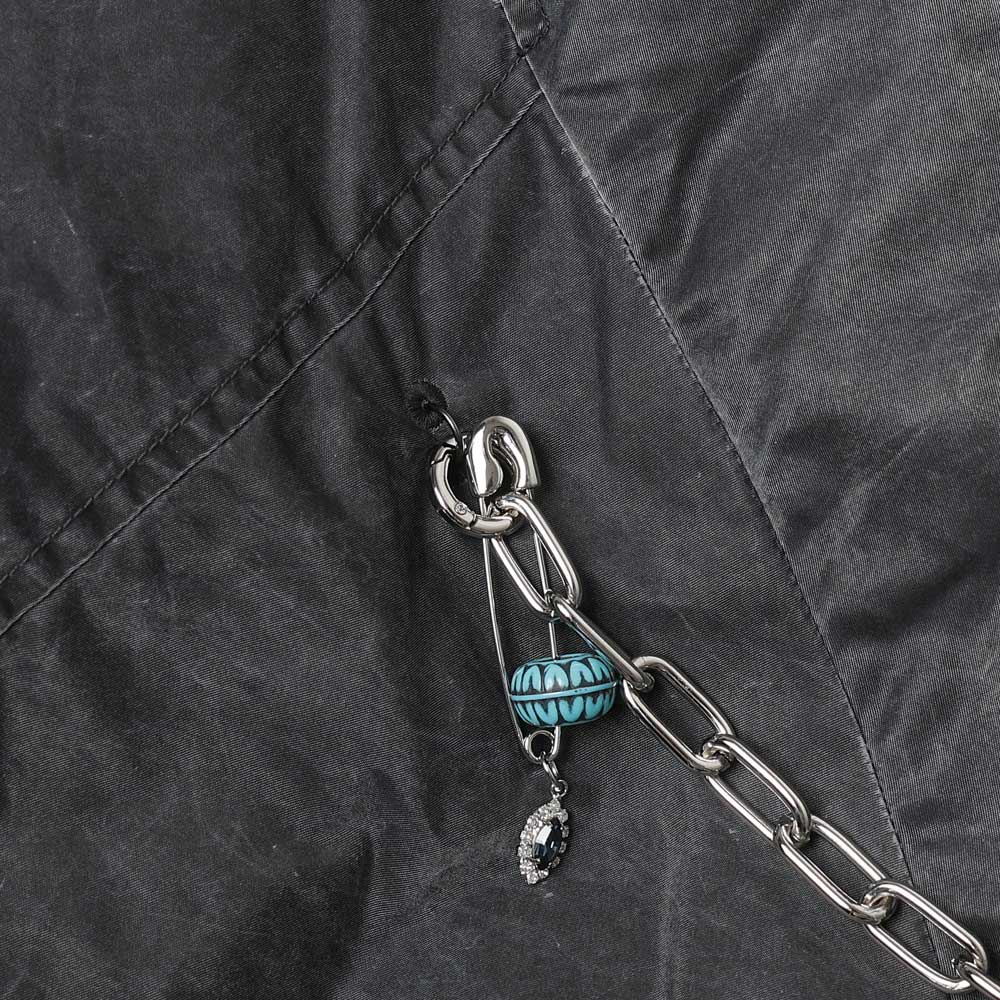KEY CHAIN DECORATED BOMBER JACKET