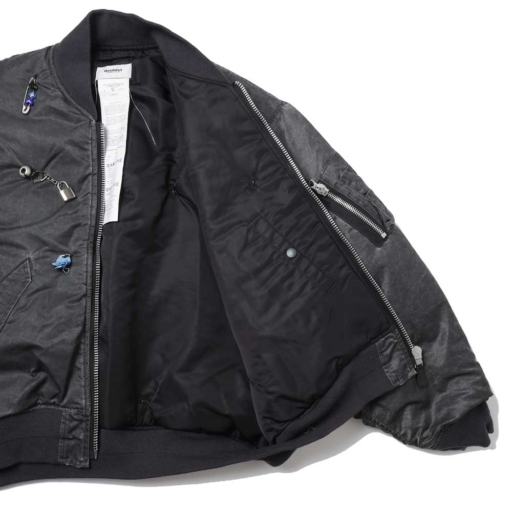 KEY CHAIN DECORATED BOMBER JACKET