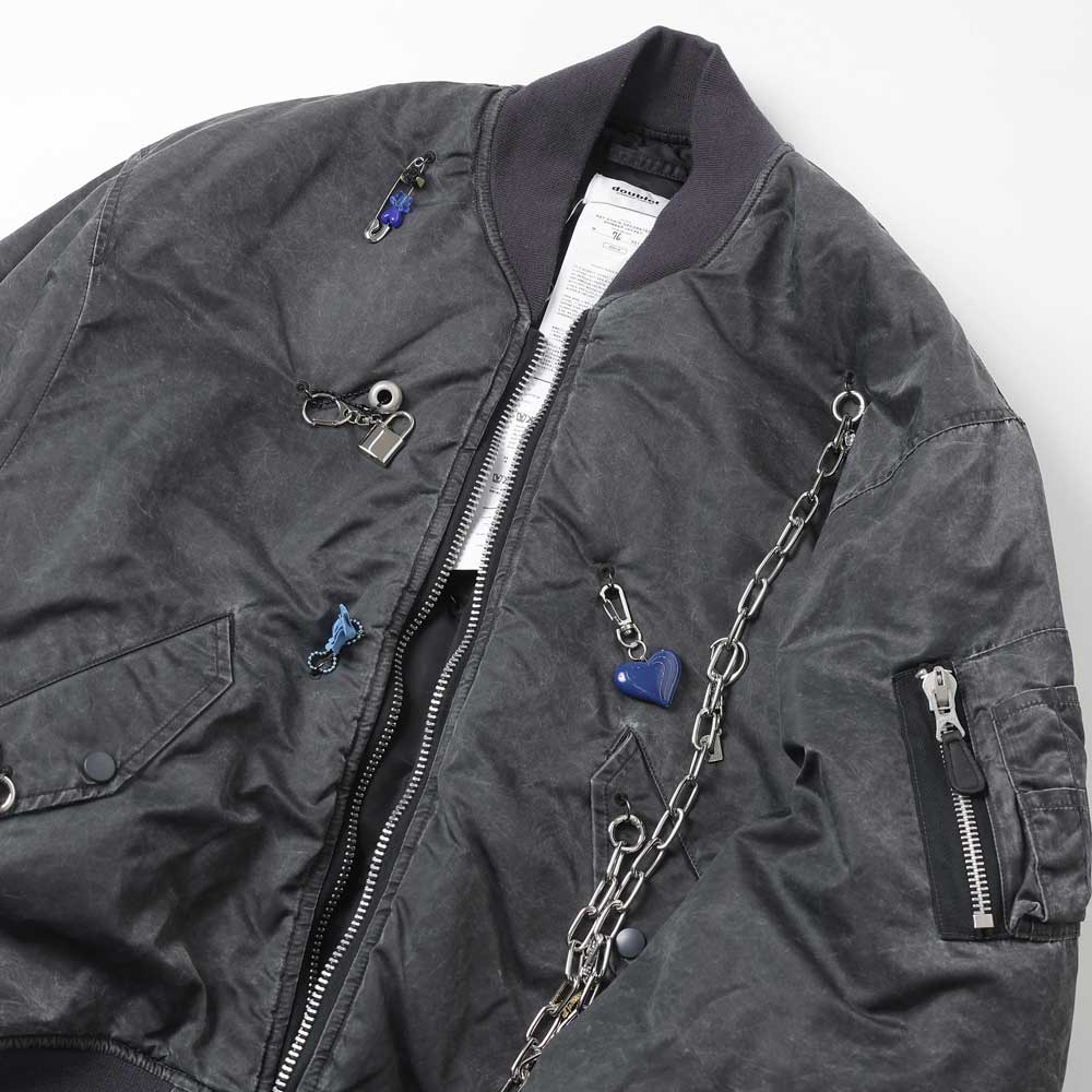 KEY CHAIN DECORATED BOMBER JACKET