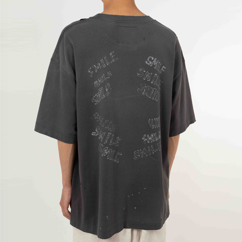 DISTRESSED TEE