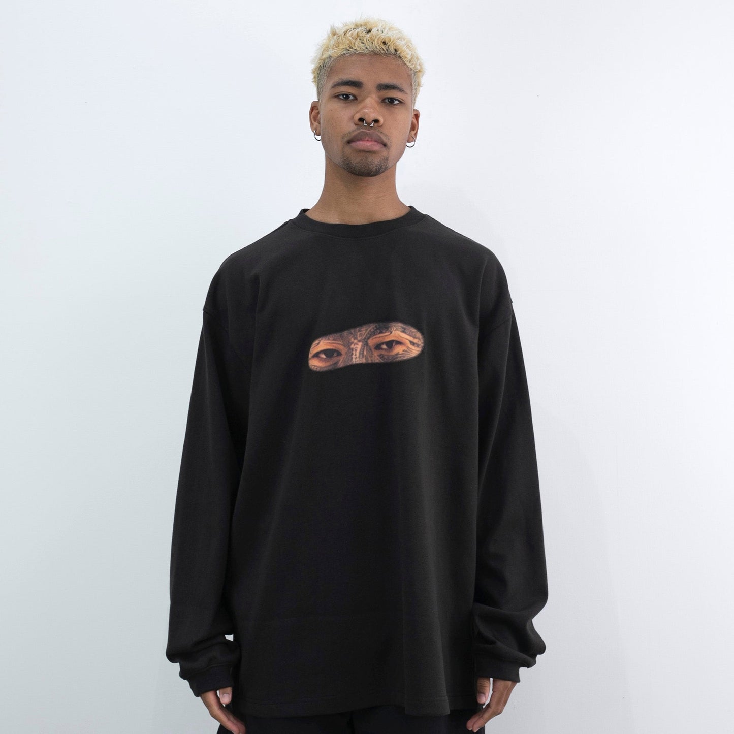 EYES L/S TEE