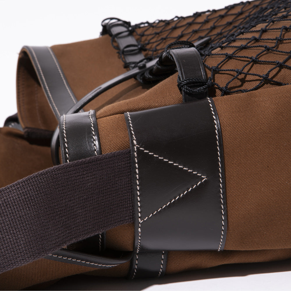 Brady × nonnative KINGSWOOD
