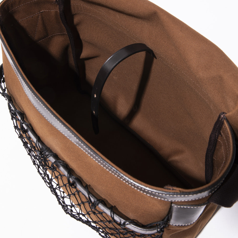 Brady × nonnative KINGSWOOD