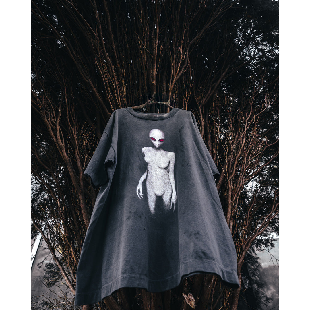 SS TEE ALIEN