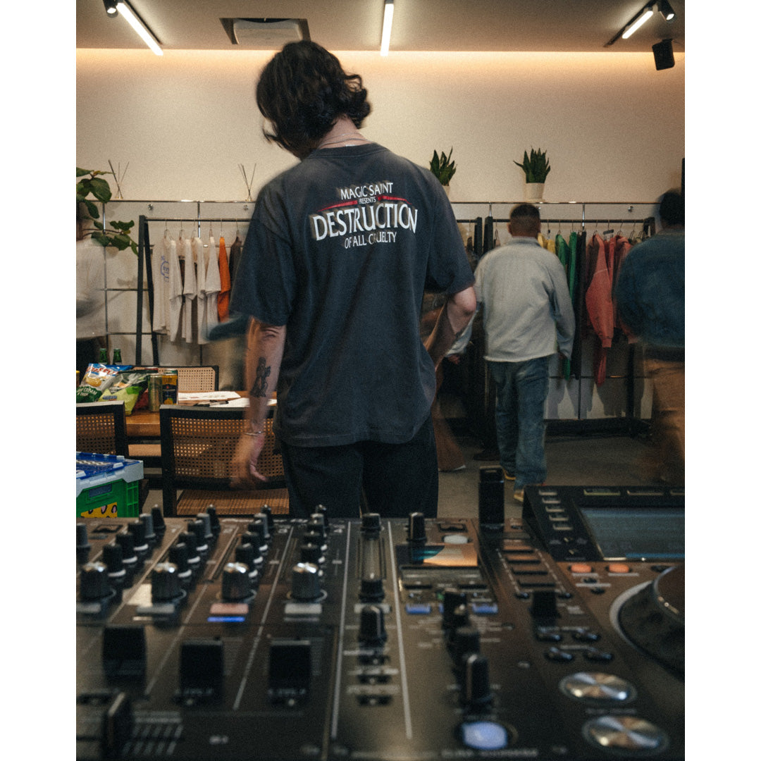 SS T-SHIRT IN TO LOVE