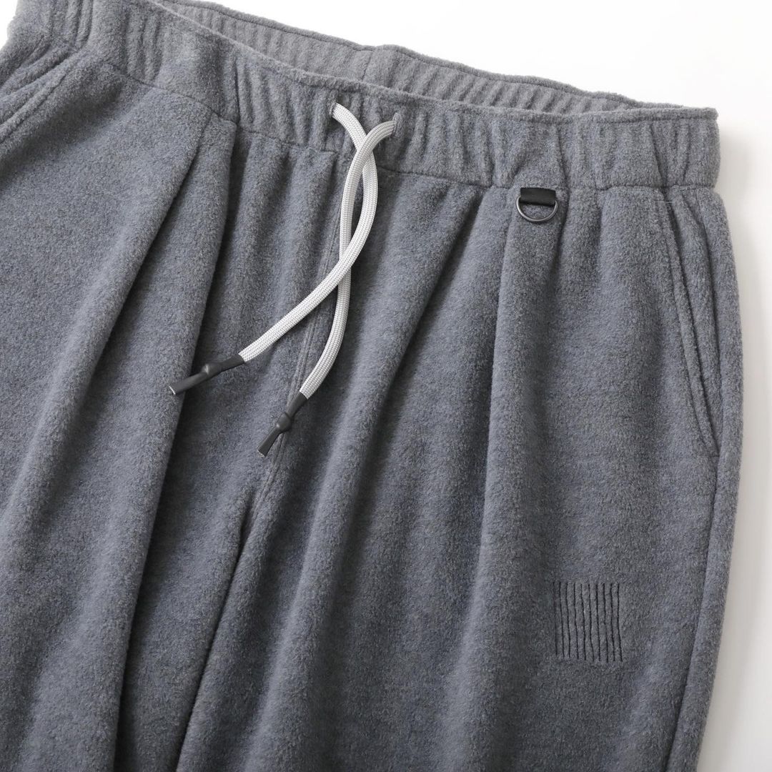 CROPPED FLEECE PANTS