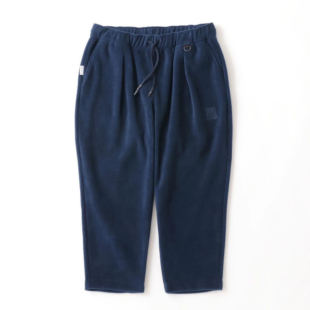 CROPPED FLEECE PANTS