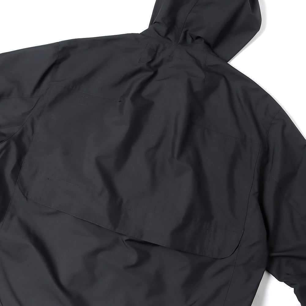 SLANT ZIP PARKA