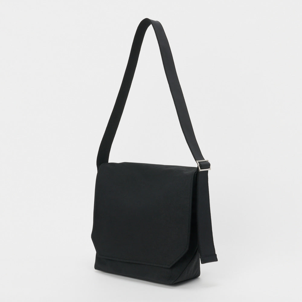flap shoulder small