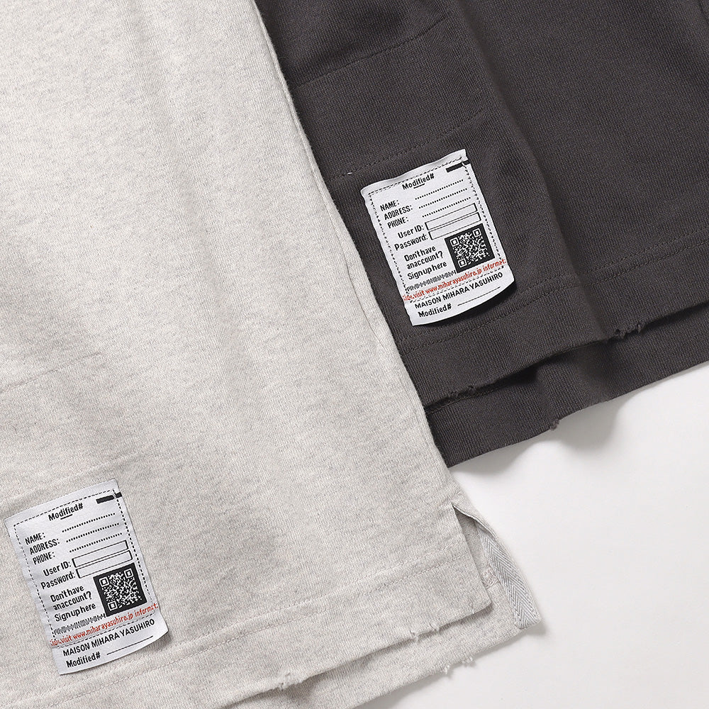 DISTRESSED TEE
