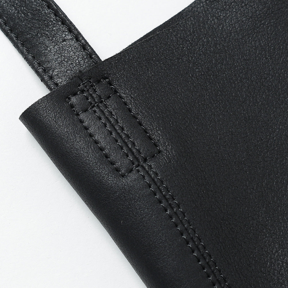 SQUARE SHOULDER