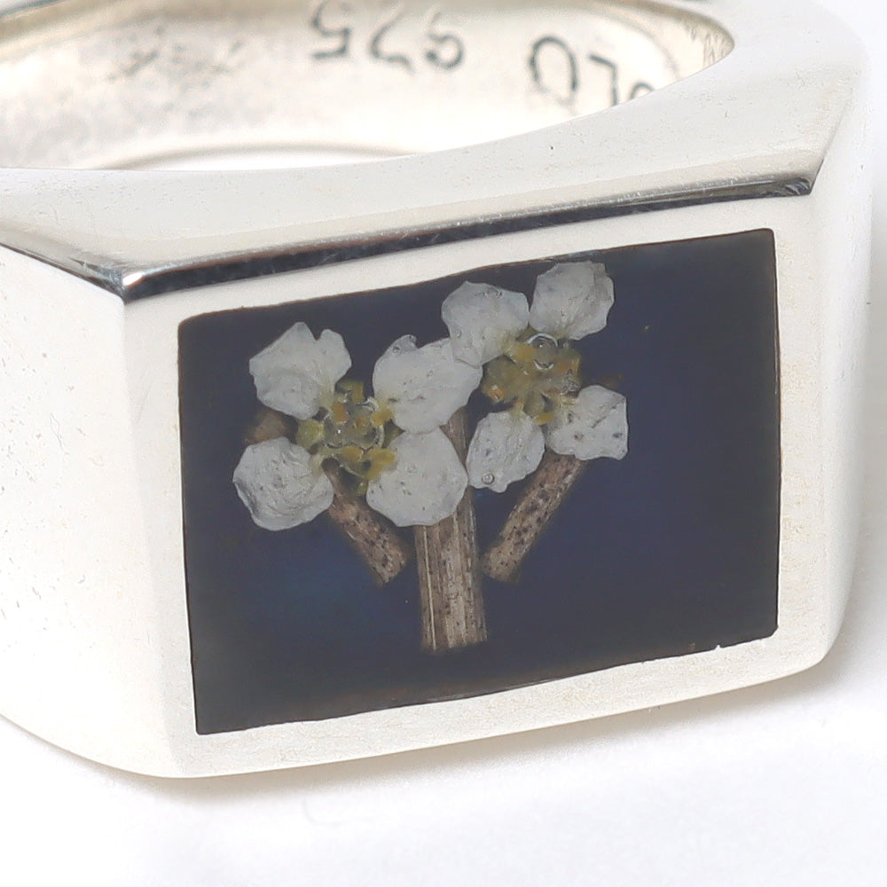 Signet Ring with Flower / Blue