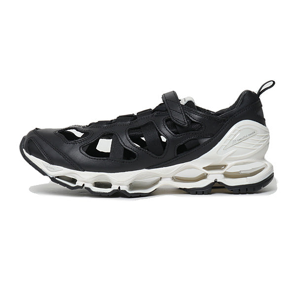 bp×Mizuno sneaker