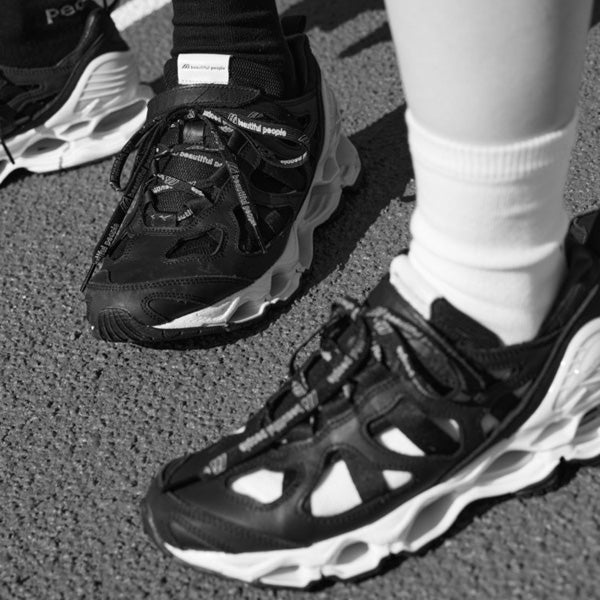 bp×Mizuno sneaker