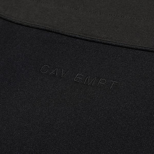 ROUND CUT LINE CREW NECK