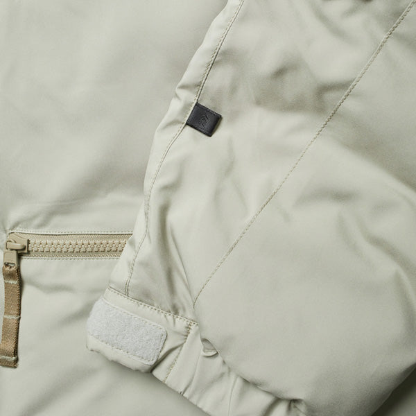 TECH MULTI POCKET MIDDLER DOWN JACKET