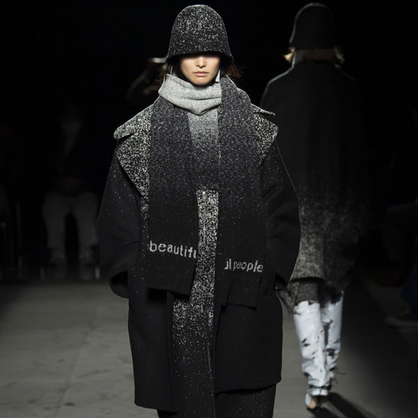 snow world jacquard muffler