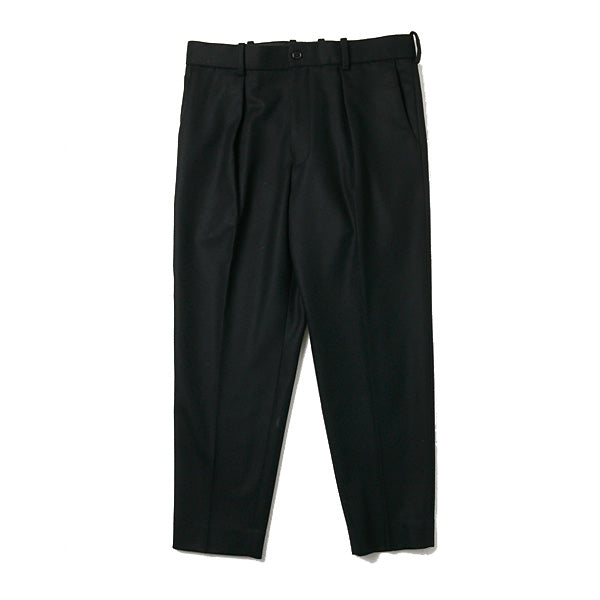 1 TUCK TROUSERS