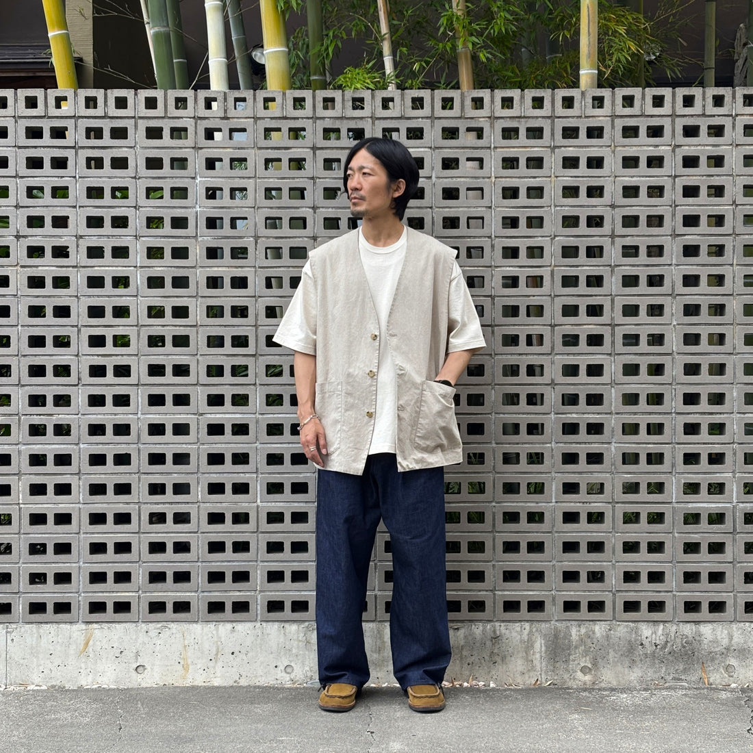 Marvine Pontiak Shirt Makers / barbell object