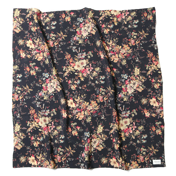 w face flower print scarf