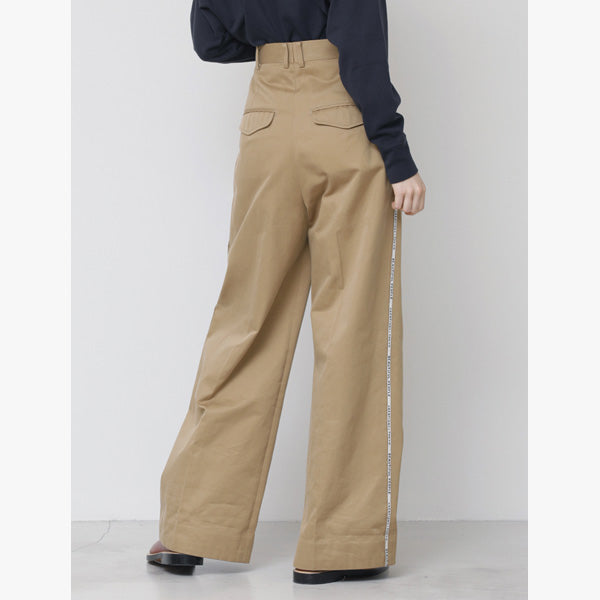 selvedge logo chino two tuck wide pants