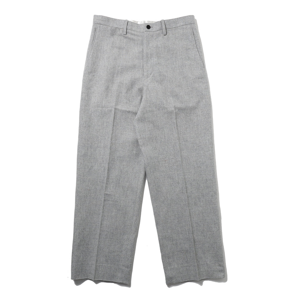 LOOSER-FITTING SLACKS