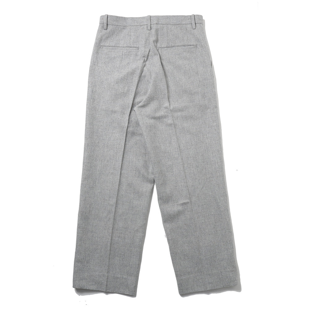 LOOSER-FITTING SLACKS