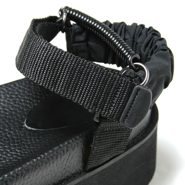 CONFORTABLE SANDALS