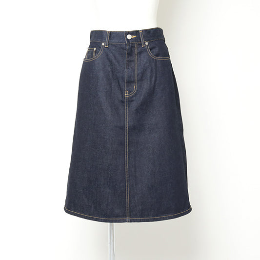 selvedge denim back tuck skirt