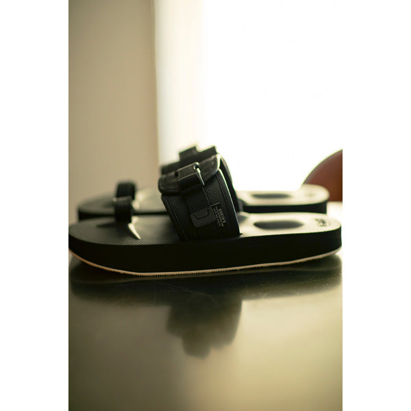 HUNTER SANDAL by SUICOKE