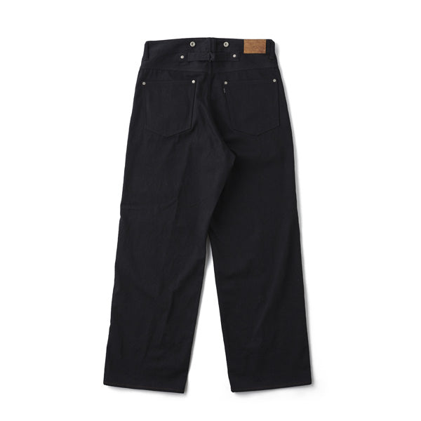 TRIPPLE NEEDLE BELTLESS JEANS